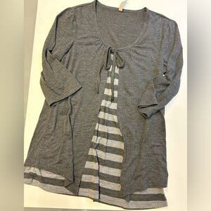 Thyme Maternity long sleeve striped grey long sleeve top women's size Small